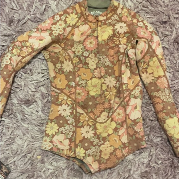 Billabong wetsuits 4 items - Picture 2 of 4